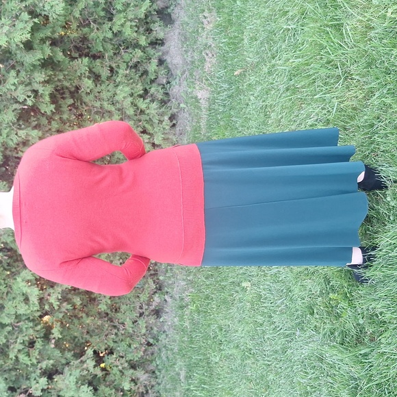 Orange Merino Pullover 🧡 - Picture 3 of 6